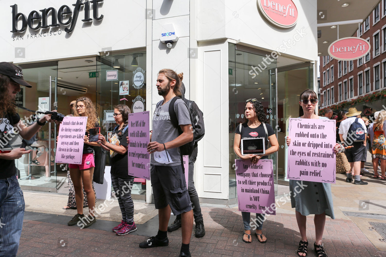 Protesters Benefit Cosmetics Shop Carnaby Street Protest Editorial Stock Photo Stock Image Shutterstock