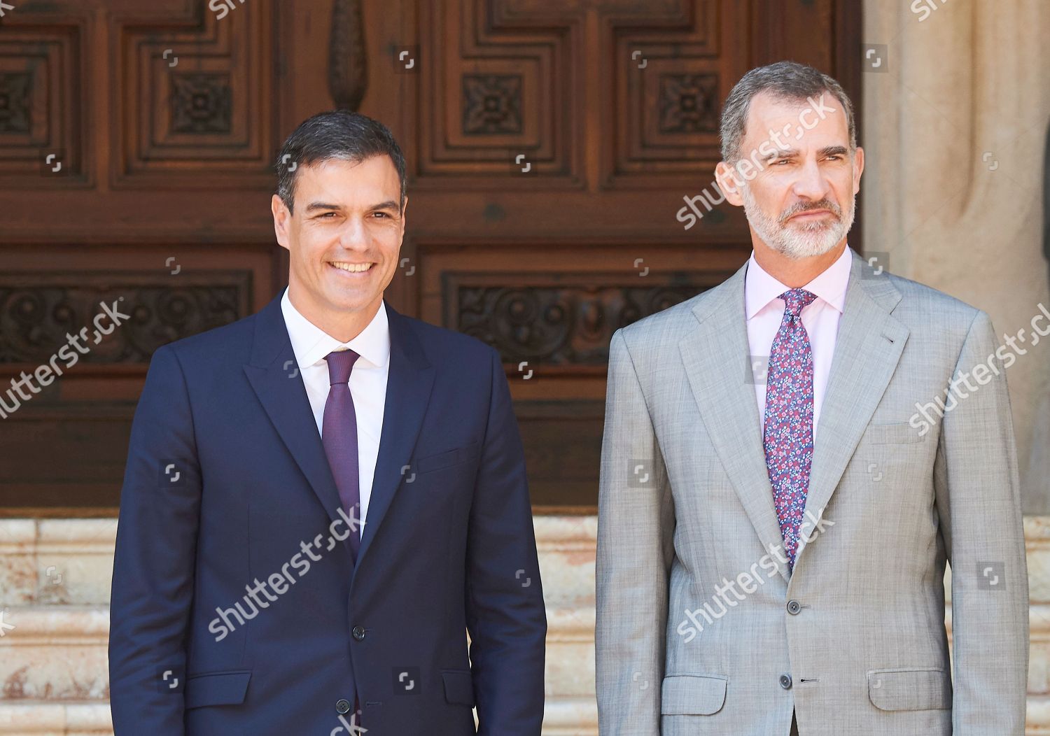 king-felipe-vi-meets-with-spanish-prime-minister-pedro-sanchez-palma-de-majorca-spain-shutterstock-editorial-9781327n.jpg
