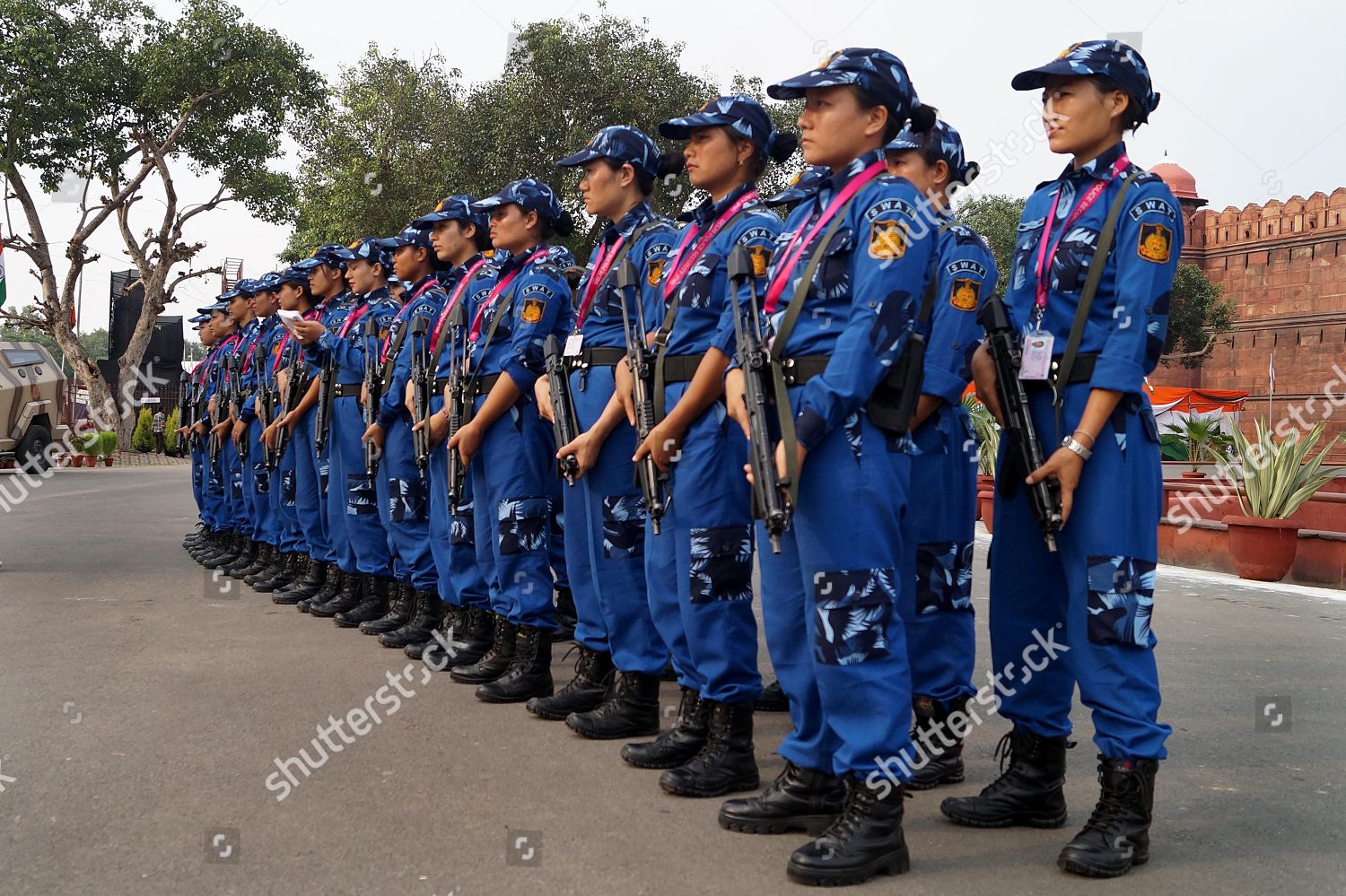 Members Special Weapons Tactics Swat Team 36member Szerkesztoi Stockfoto Stockkepek Shutterstock