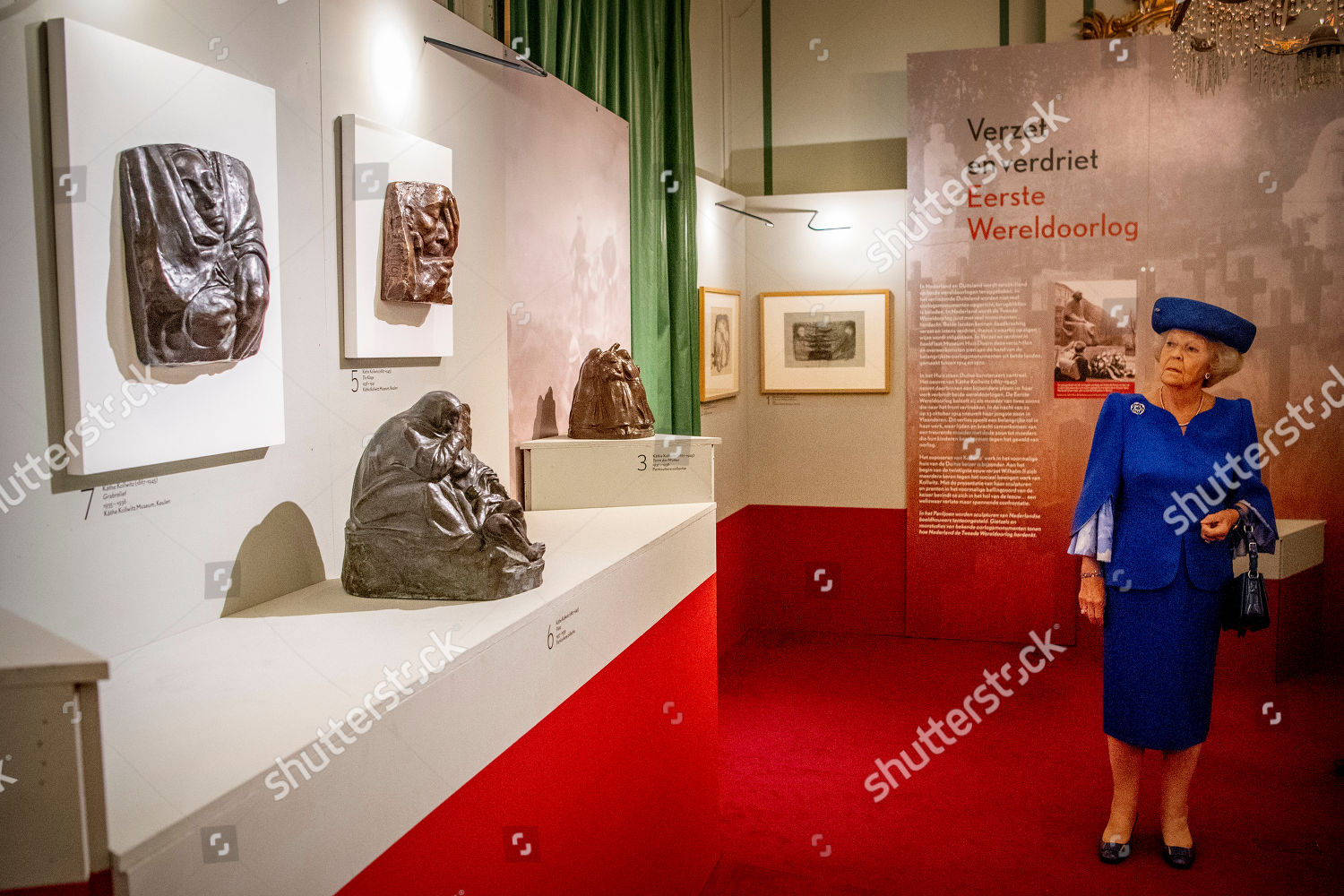 CASA REAL HOLANDESA - Página 13 Resistance-and-sadness-exhibition-huis-doorn-netherlands-shutterstock-editorial-9807288m