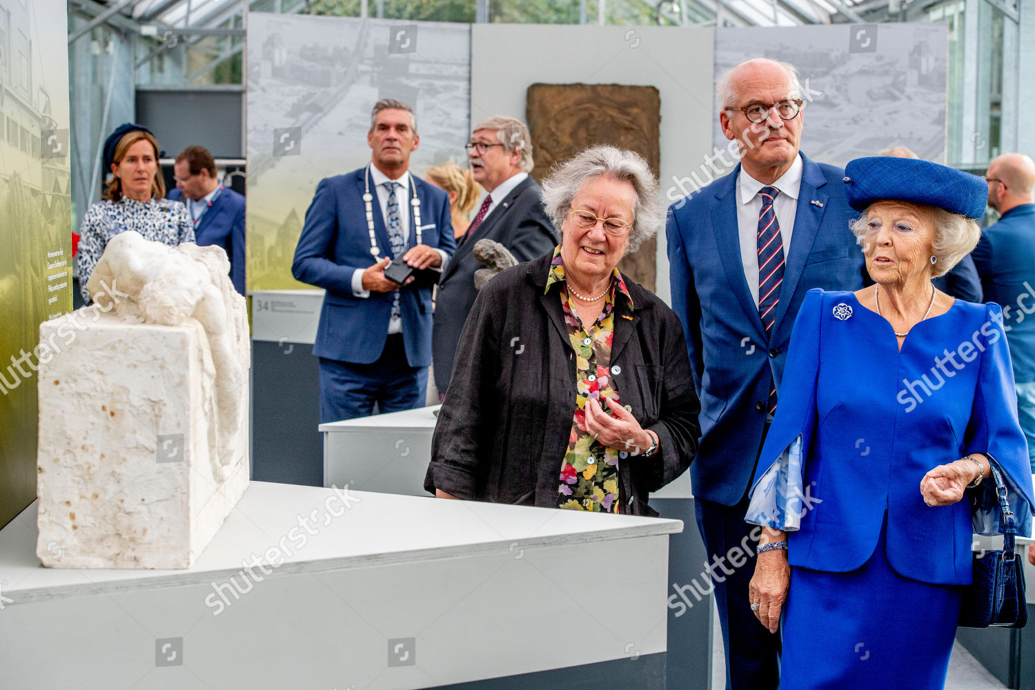 CASA REAL HOLANDESA - Página 13 Resistance-and-sadness-exhibition-huis-doorn-netherlands-shutterstock-editorial-9807288x