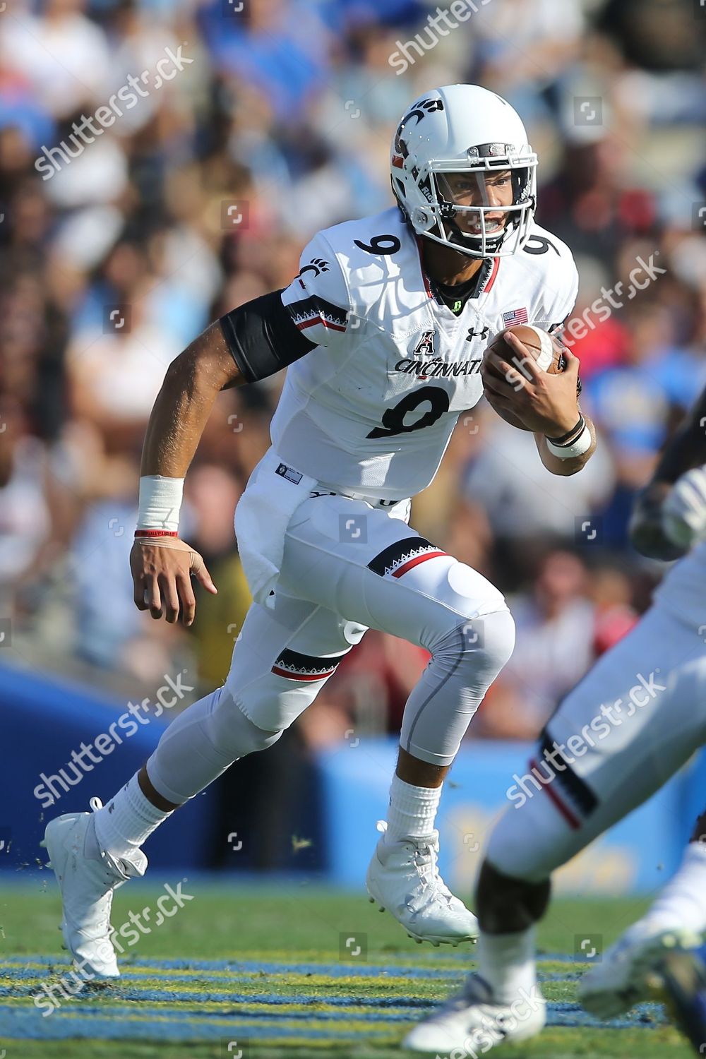 Cincinnati Bearcats Quarterback Desmond Ridder 9 Editorial Stock Photo ...