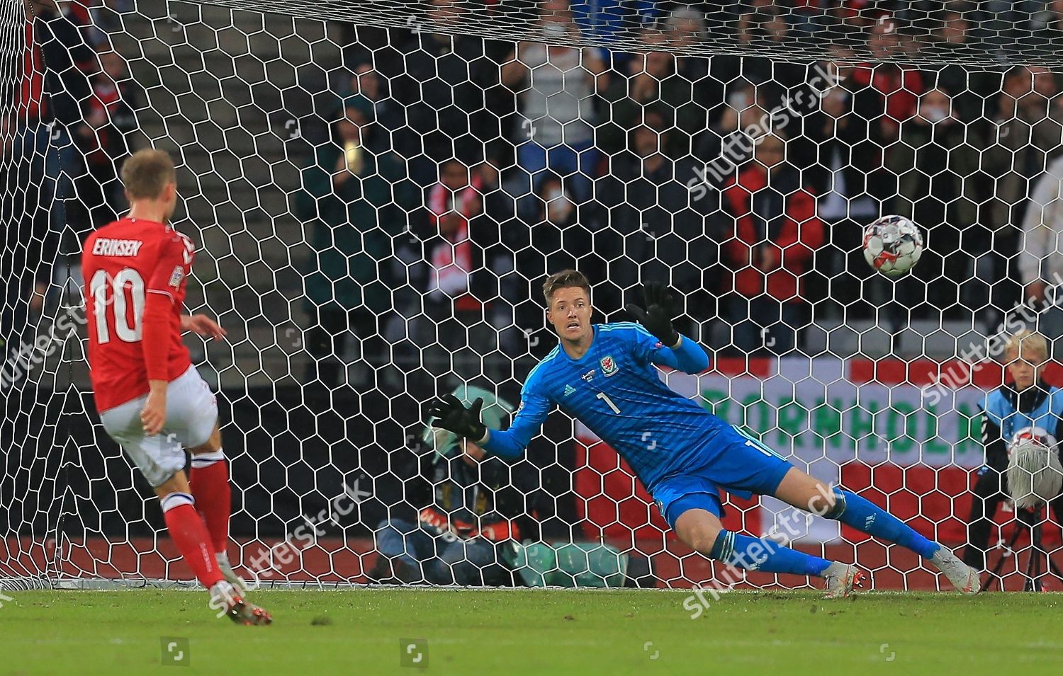 Christian Eriksen Denmark Scores His Sides Editorial Stock Photo ...