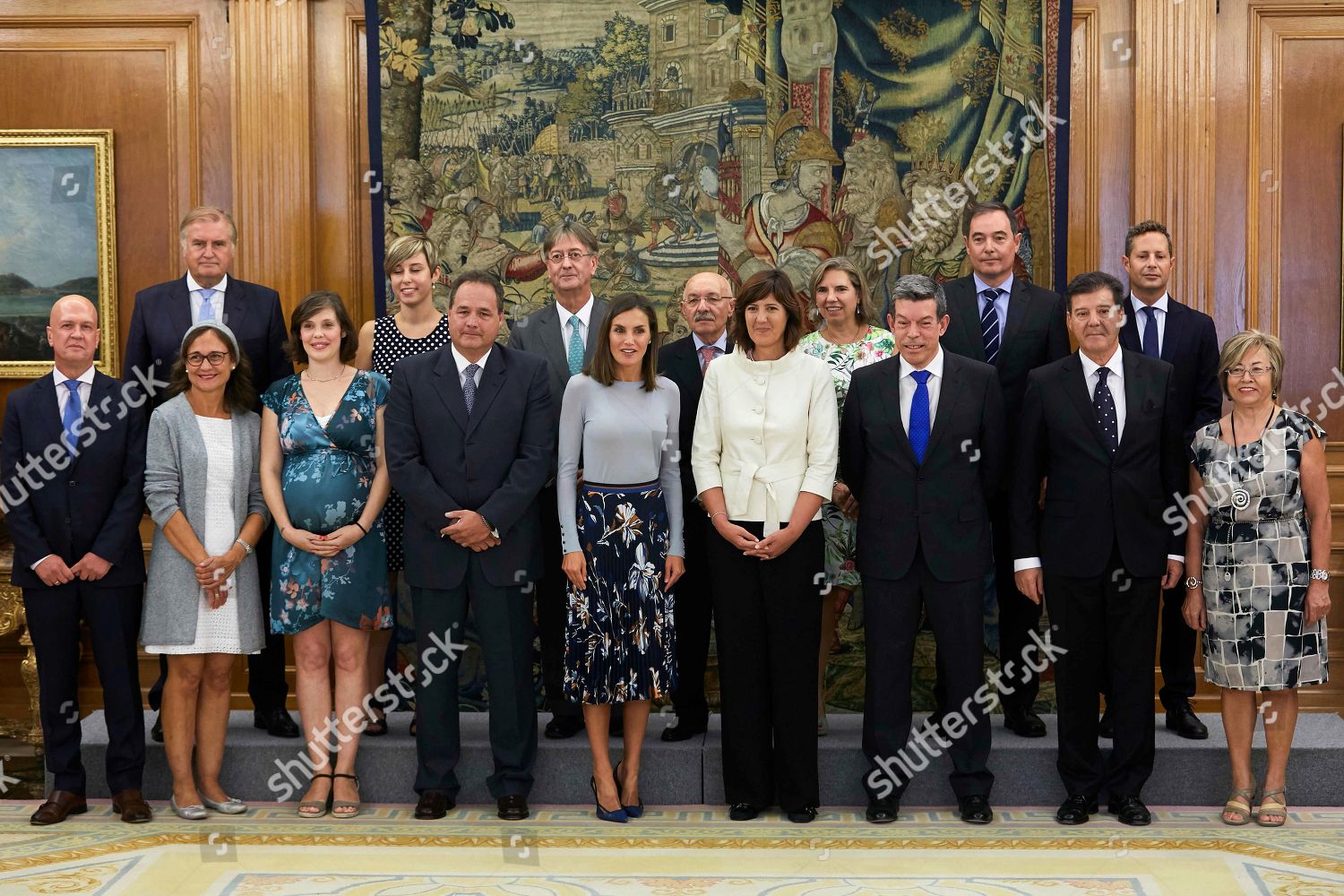 AGENDA PERSONAL DE LA REINA LETIZIA  (2da parte-Años 2016/17/18) - Página 95 Royal-audiences-at-zarzuela-palace-madrid-spain-shutterstock-editorial-9882040l