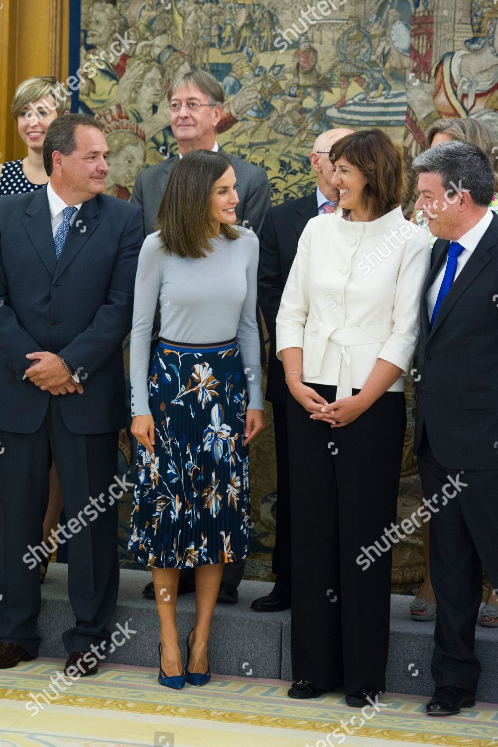 AGENDA PERSONAL DE LA REINA LETIZIA  (2da parte-Años 2016/17/18) - Página 95 Royal-audiences-at-zarzuela-palace-madrid-spain-shutterstock-editorial-9882617m