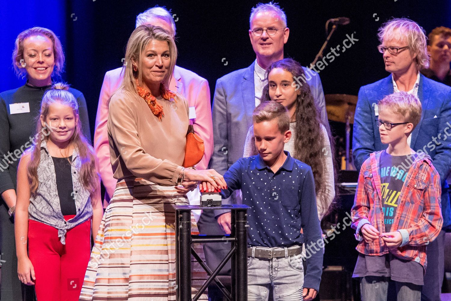 signing-of-the-cooperation-agreement-for-music-education-drachten-the-netherlands-shutterstock-editorial-9887703i.jpg