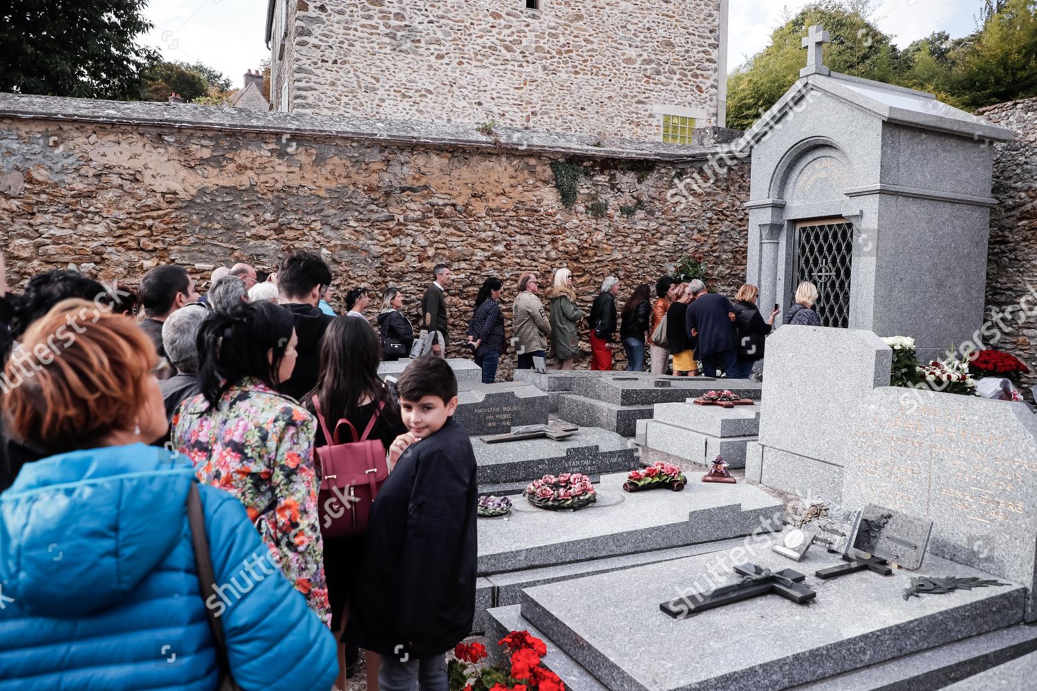 People gather pay tribute late frencharmenian singer Editorial Stock ...