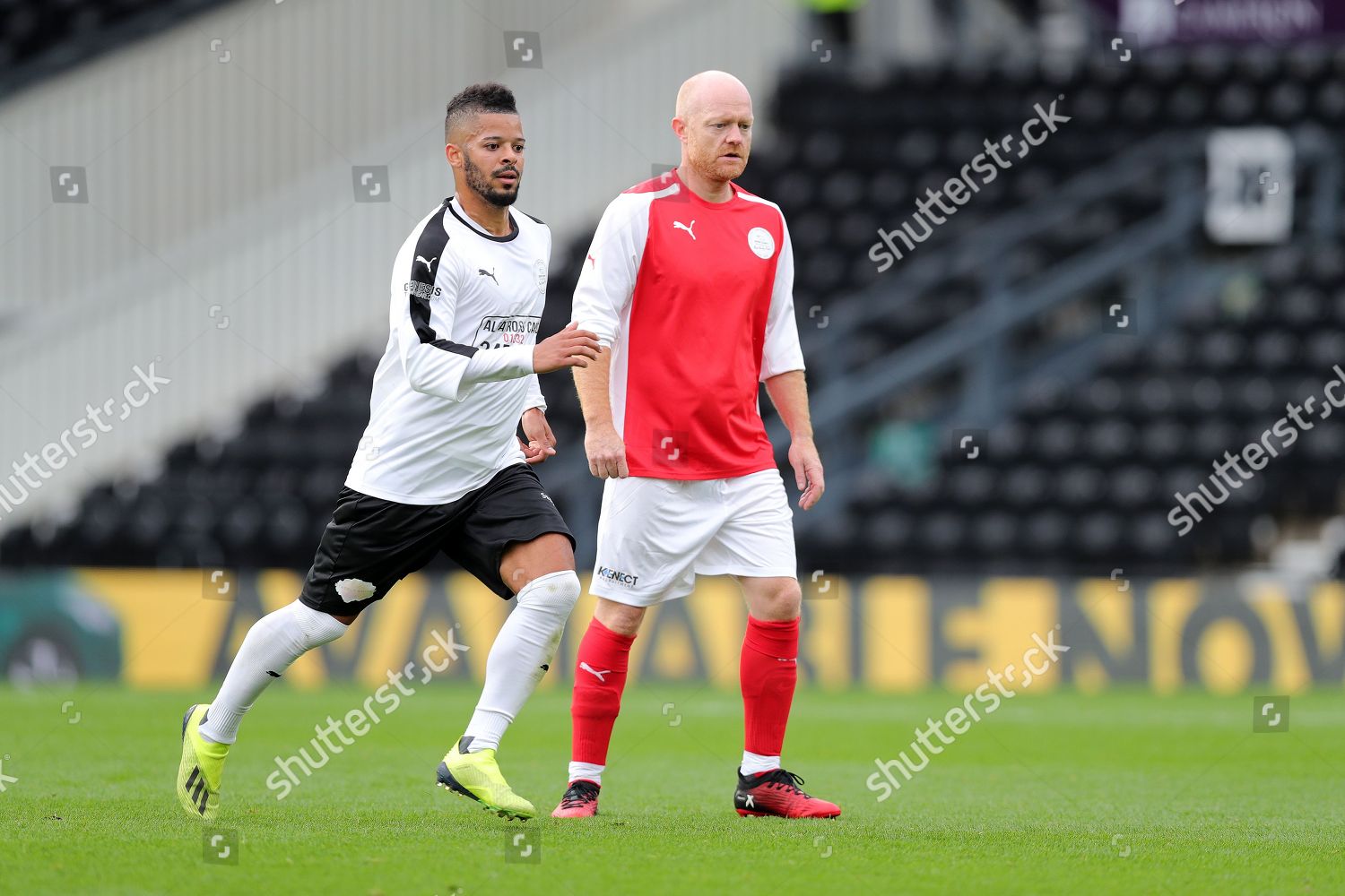 jezza lynch jake wood editorial stock photo stock image shutterstock https www shutterstock com editorial image editorial derby county legends vs sellebrity team dcct charity match pride park stadium derby uk 07 october 2018 9916937m