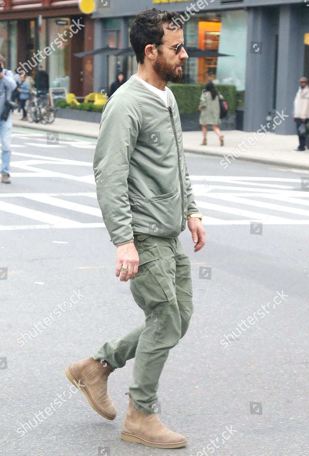 justin theroux chelsea boots