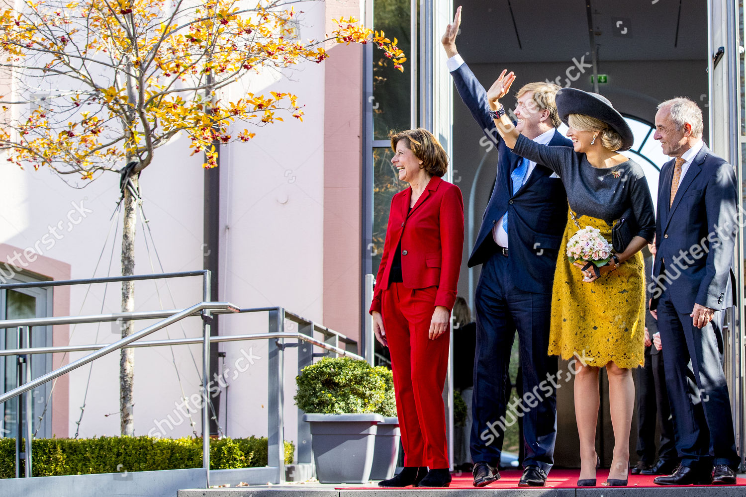 arrival-of-king-willem-alexander-and-queen-maxima-at-the-state-chancellery-of-rhineland-palatinate-mainz-germany-shutterstock-editorial-9921368n.jpg