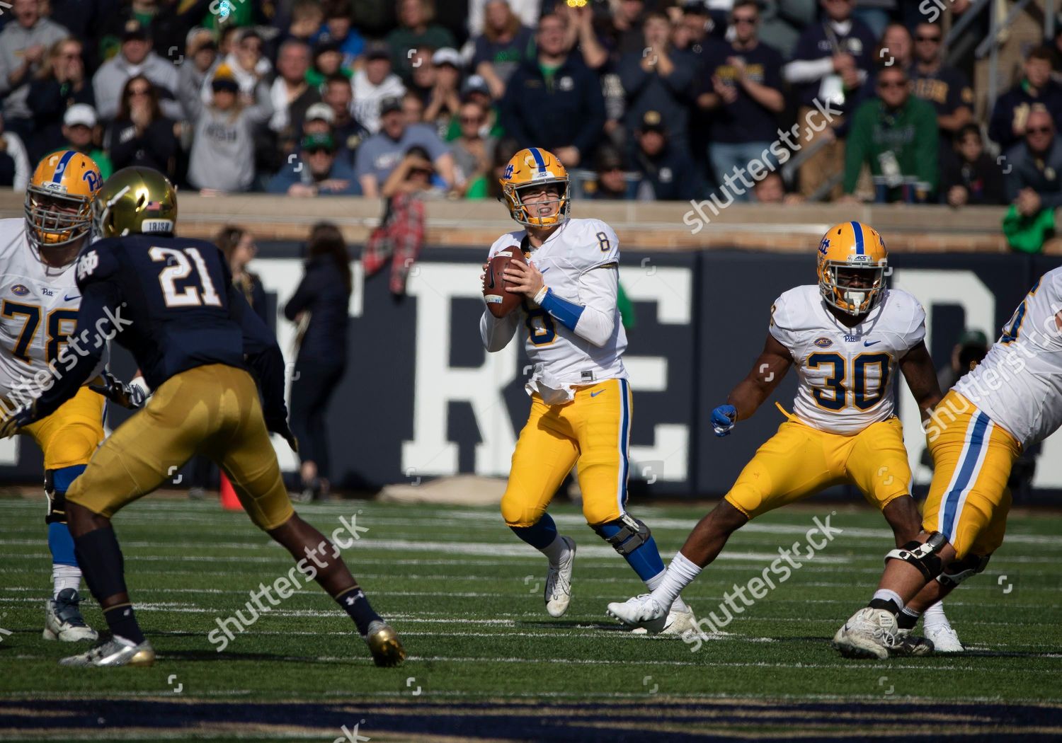 Pittsburgh Quarterback Kenny Pickett 8 Passes Editorial Stock Photo