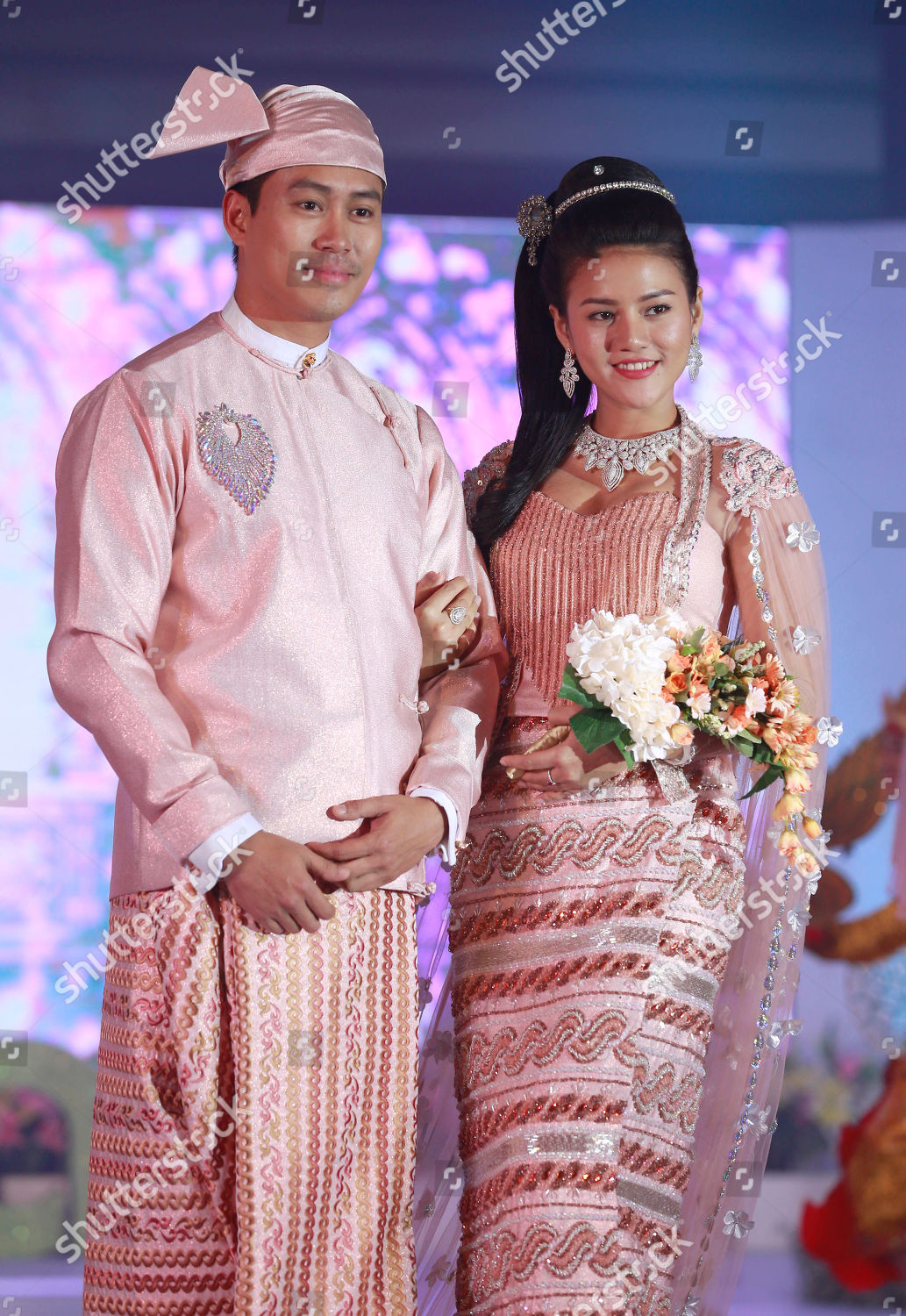 Myanmar Wedding : Modern Myanmar Wedding Fashion - All Things Myanmar ...