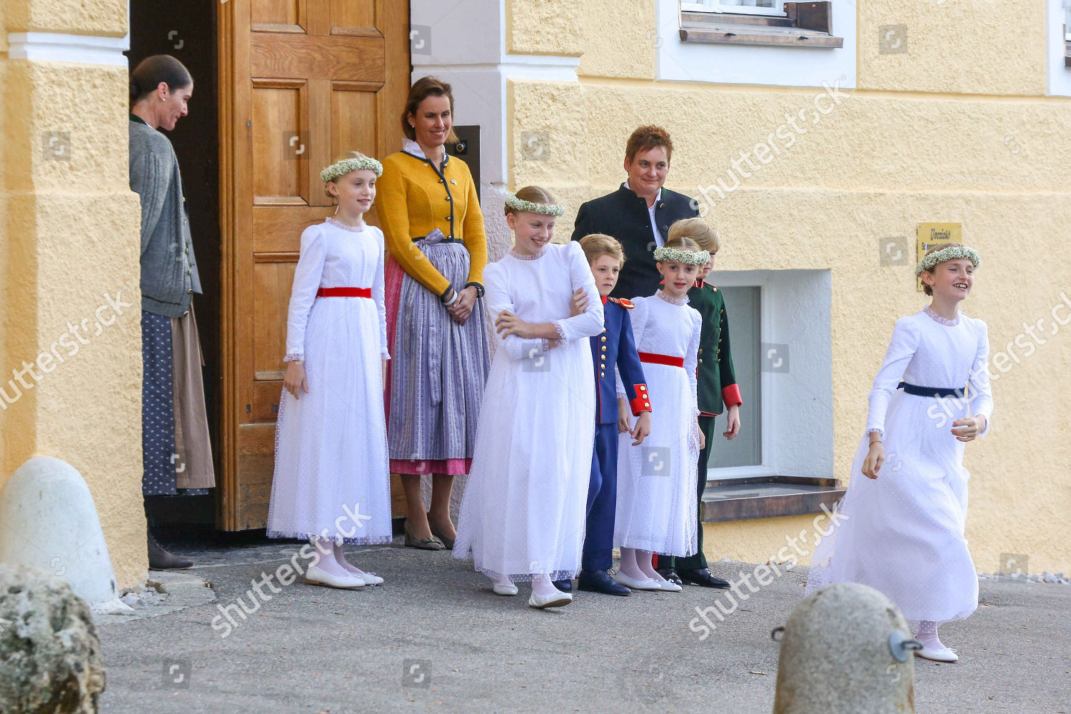 duchess-sophie-of-wurtemberg-and-count-maximilien-of-andigne-wedding-castle-church-tegernsee-germany-shutterstock-editorial-9938934at.jpg
