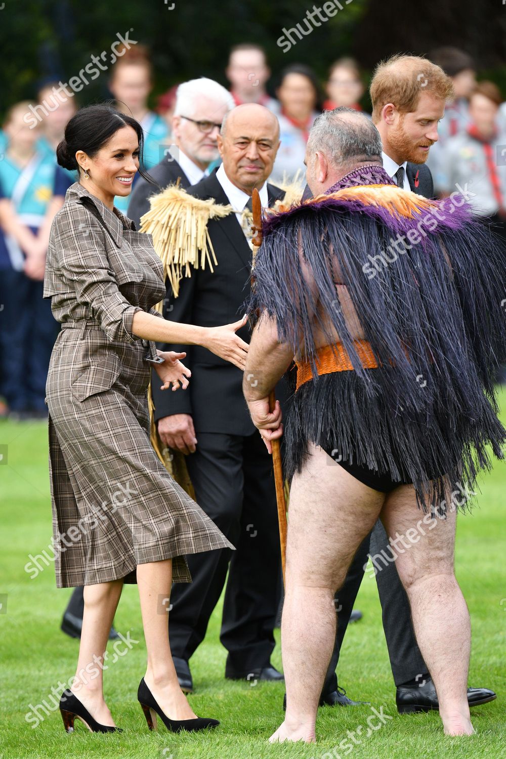 prince-harry-and-meghan-duchess-of-sussex-tour-of-new-zealand-shutterstock-editorial-9946605h.jpg
