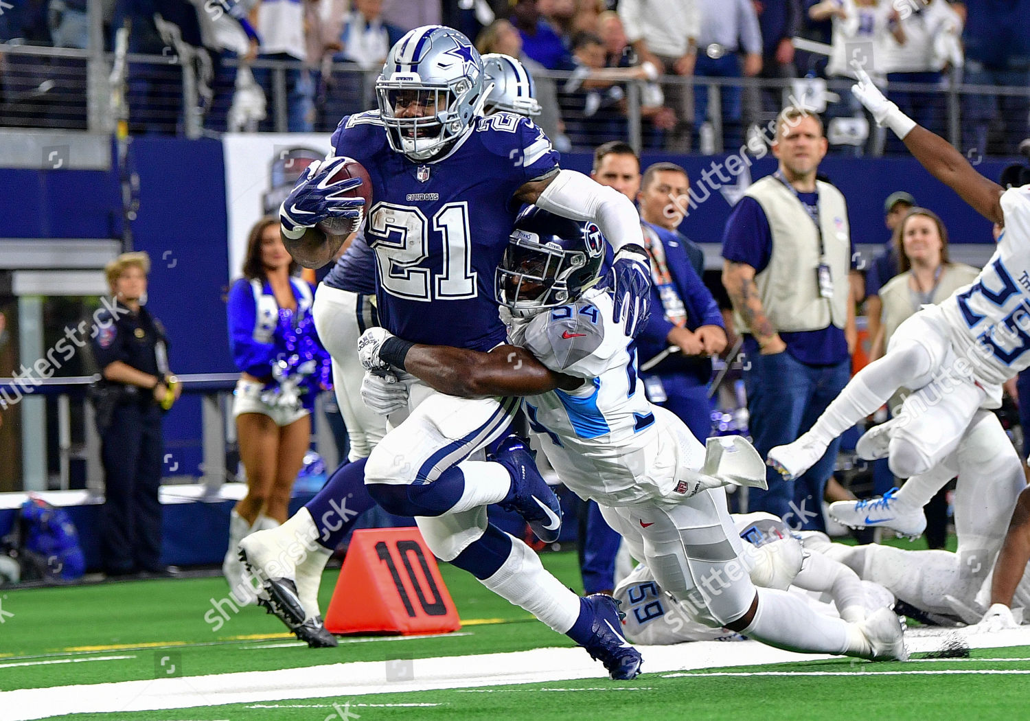 Dallas Cowboys Running Back Ezekiel Elliott Editorial Stock Photo ...