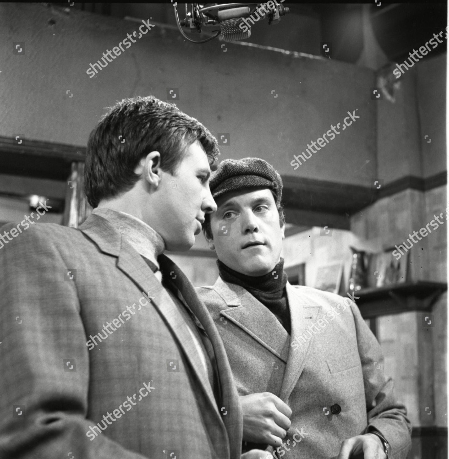 PHILIP LOWRIE AS DENNIS TANNER KENNETH Editorial Stock Photo - Stock ...