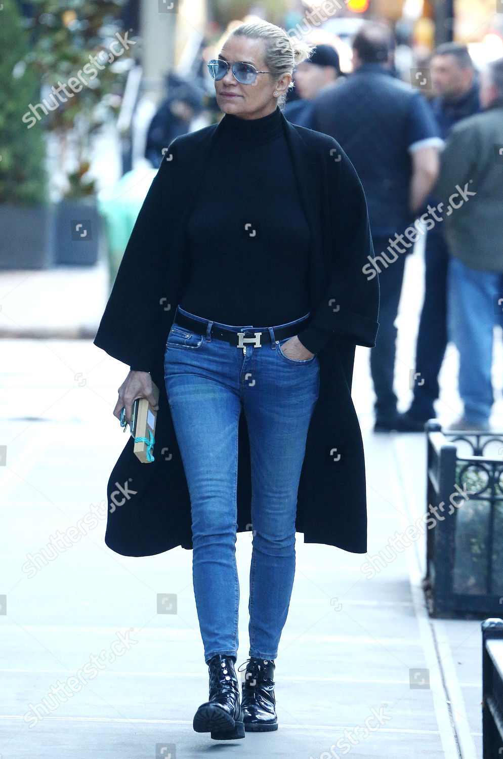 yolanda hadid hermes belt