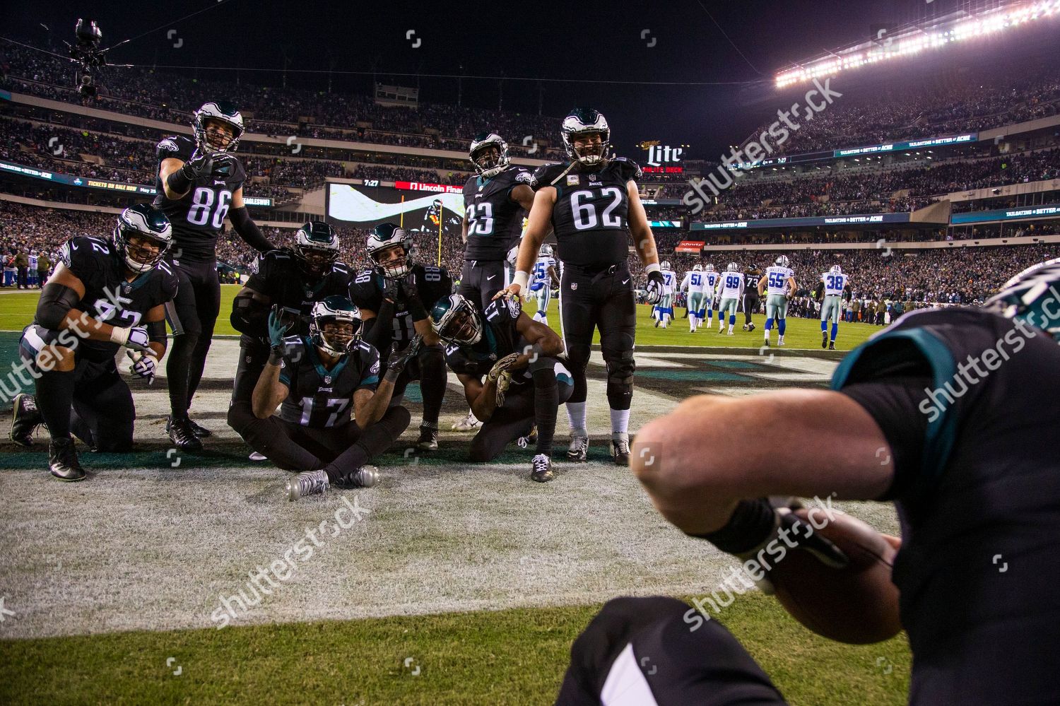 Philadelphia Eagles Pose Following Touchdown Catch Editorial Stock ...