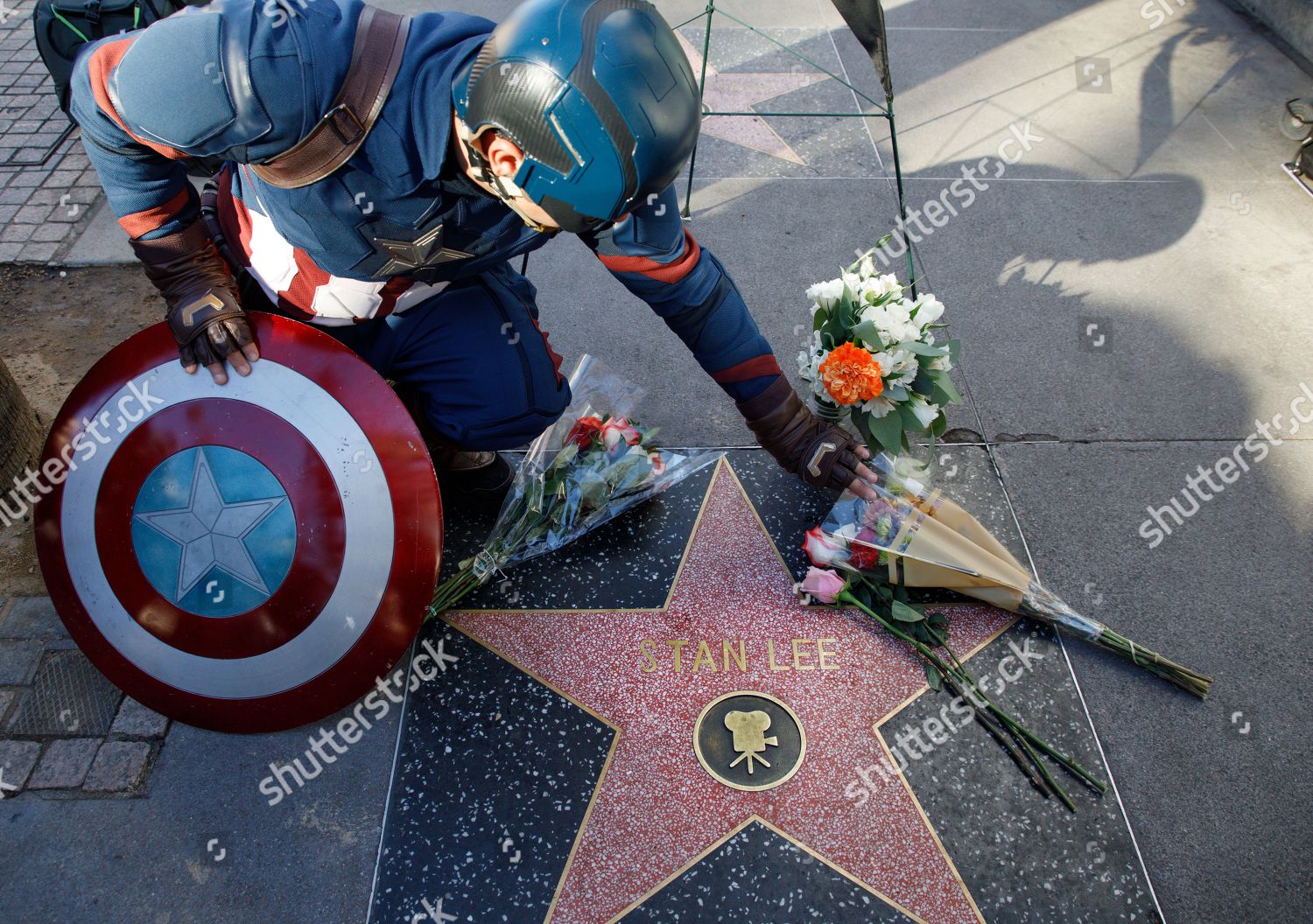 Captain America Impersonator Touches Flowers Covering Walk Editorial Stock Photo Stock Image Shutterstock