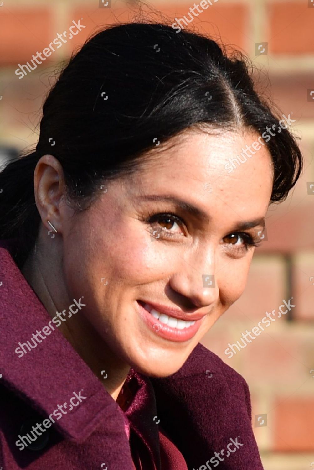meghan-duchess-of-sussex-visit-to-the-hubb-community-kitchen-london-uk-shutterstock-editorial-9988841ao.jpg