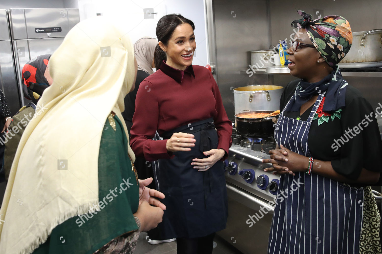 meghan-duchess-of-sussex-visit-to-the-hubb-community-kitchen-london-uk-shutterstock-editorial-9988987j.jpg