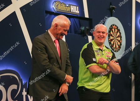 Michael Van Gerwen Versus Michael Smith Stockbilder Redaktionelle Bilder Und Stockfotos Shutterstock