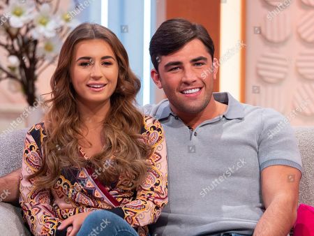 Love Island Winners Dani Dyer Jack Fincham Stock Photos Exclusive