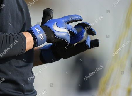 vaseline on goalkeeper gloves