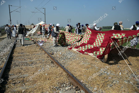 Canopies Stock Pictures Editorial Images And Stock Photos