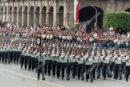 Desfile Militar Stock Pictures Editorial Images And Stock Photos Shutterstock