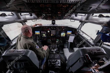 Presentation Natos Boeing Awacs Fleet Modernisation Brussels Stockfotos Exklusiv Shutterstock