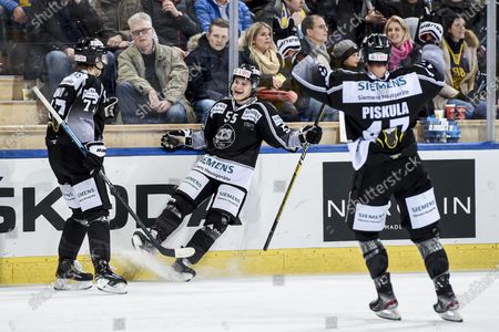 Tps Turku V Hc Davos Stockfoto S Exclusief Shutterstock