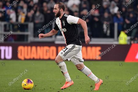 Gonzalo Higuain Fotos En Stock Imágenes Editoriales Y Fotos