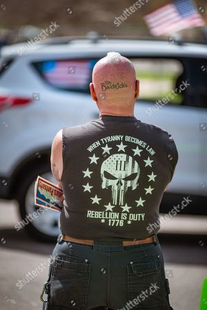 Wolf Boxing Champion Men/'s Tee Image by Shutterstock