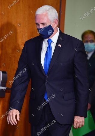 Mike Pence Coronavirus Vaccine Press Conference Miami Stockfotos Exklusiv Shutterstock