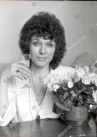 Obituary English actress Jill Gascoine dies aged Stock Photos ...