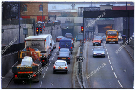 Blackwall tunnel live