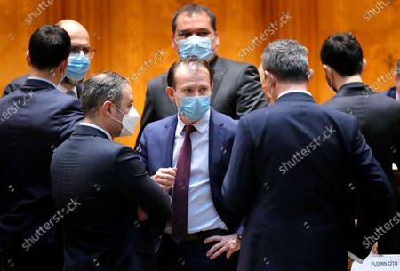 Romanian Prime Minister Florin Citu C Surrounded Redaktionelles Stockfoto Stockbild Shutterstock