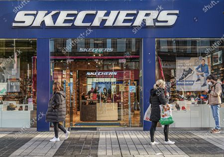 Skechers Stock Photos, Editorial Images 
