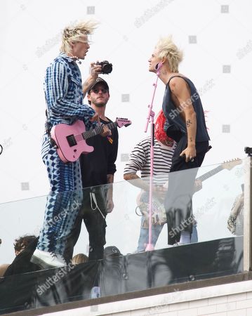 Mgk Stokovye Fotografii Redakcionnye Izobrazheniya Stokovye Kartinki Shutterstock