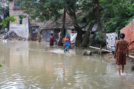 Flooding Stock Pictures, Editorial Images And Stock Photos 