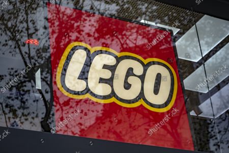 Stock Obrazky Redakcni Snimky A Stock Fotografie Na Tema Lego Logo Shutterstock