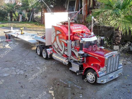 remote control peterbilt
