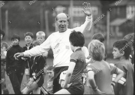 bobby charlton football