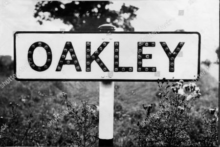 oakley nearby