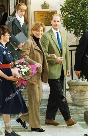 sophie-countess-of-wessex-leaving-the-king-edward-vii-hospital-following-an-ectopic-pregnancy-london-britain-shutterstock-editorial-373721h.jpg