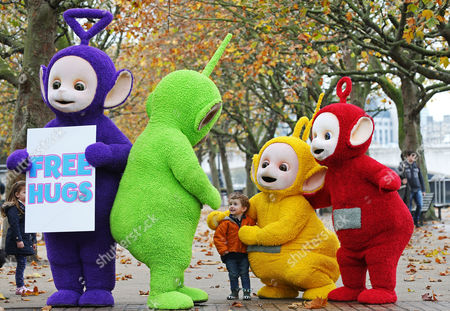 Teletubbies Free Hugs