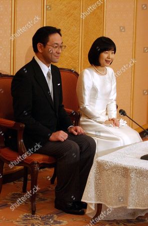 Yoshiki Kuroda Former Princess Sayako Press Conference Foto Editorial En Stock Imagen En Stock Shutterstock