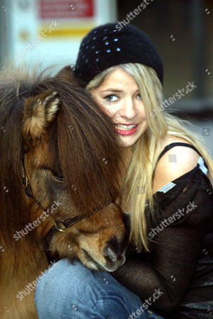 Holly Willougby Stock Pictures, Editorial Images and Stock ...