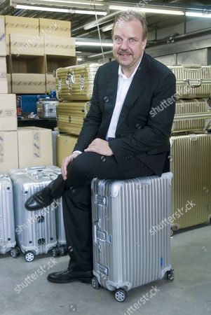 rimowa factory